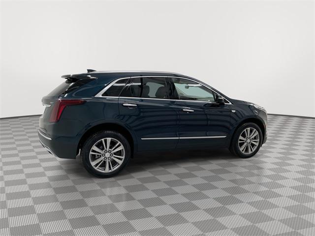 new 2025 Cadillac XT5 car, priced at $55,789
