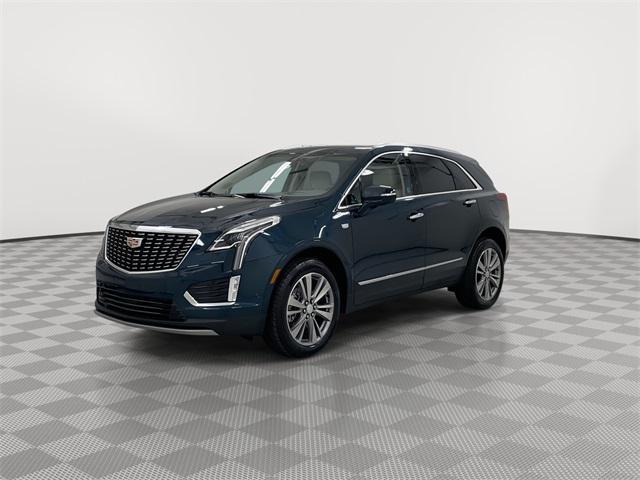 new 2025 Cadillac XT5 car, priced at $55,789