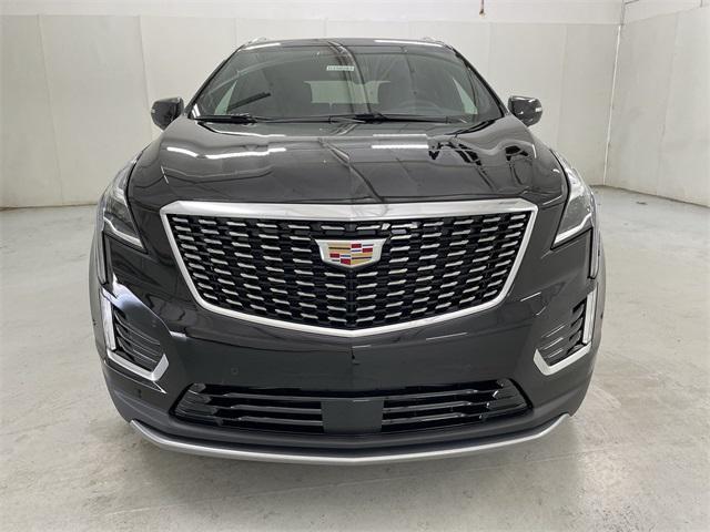new 2025 Cadillac XT5 car, priced at $58,710