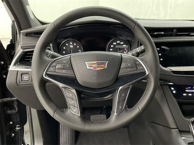 new 2025 Cadillac XT5 car, priced at $58,710