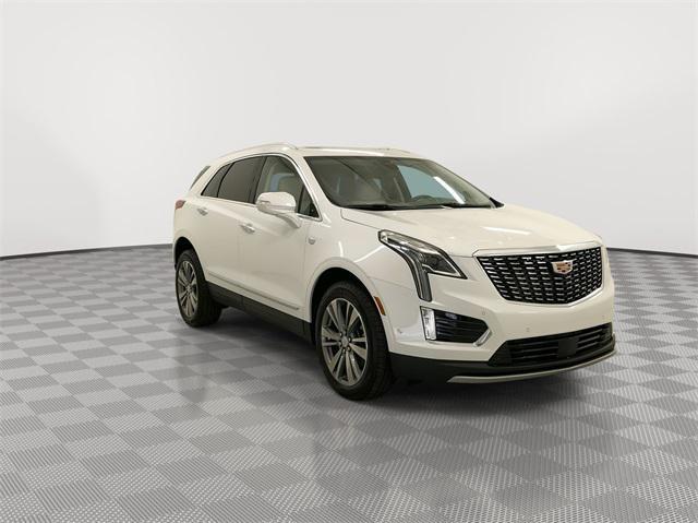 new 2025 Cadillac XT5 car, priced at $60,680