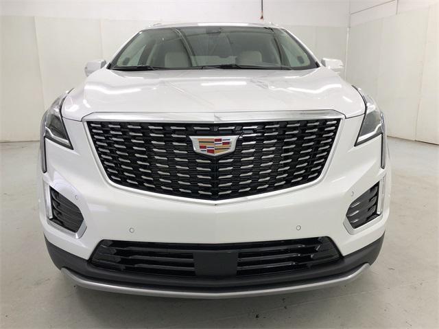 new 2025 Cadillac XT5 car, priced at $60,680