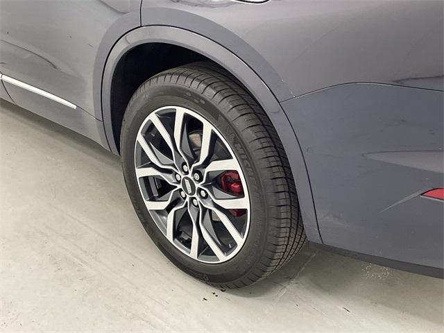 used 2025 Cadillac XT6 car, priced at $54,988