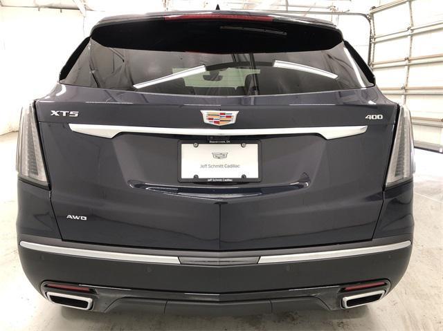 new 2025 Cadillac XT5 car, priced at $63,680