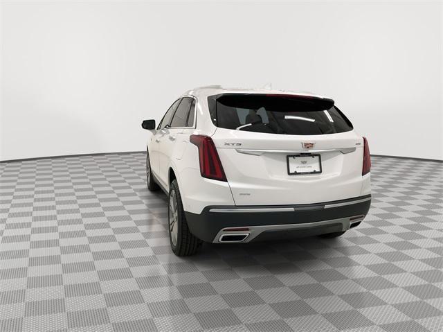 new 2025 Cadillac XT5 car, priced at $60,400