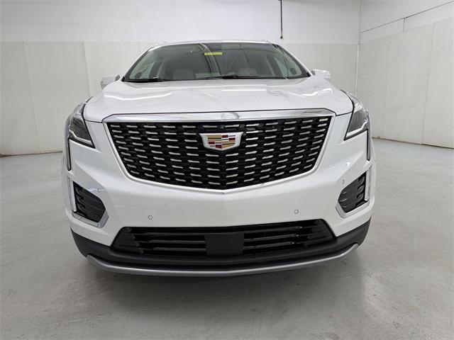 new 2025 Cadillac XT5 car, priced at $59,310