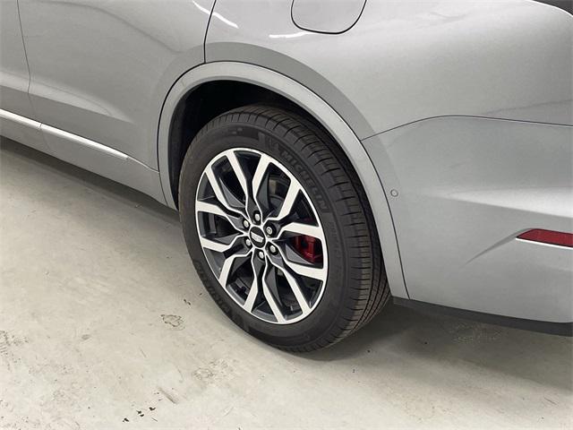 used 2024 Cadillac XT6 car, priced at $49,975