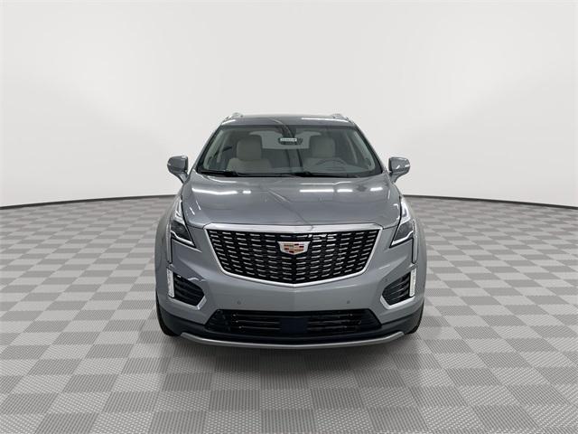 new 2025 Cadillac XT5 car, priced at $59,055