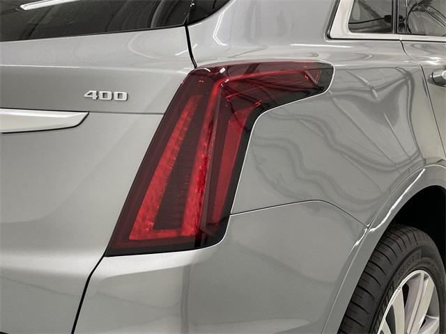 new 2025 Cadillac XT5 car, priced at $59,055