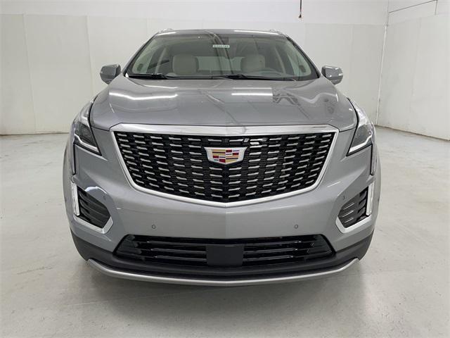 new 2025 Cadillac XT5 car, priced at $59,055