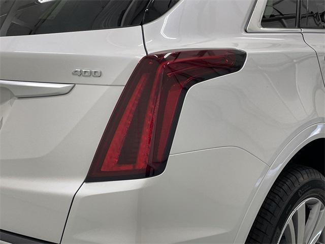 new 2025 Cadillac XT5 car, priced at $59,110