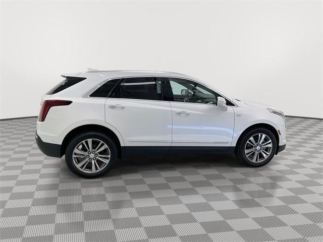new 2025 Cadillac XT5 car, priced at $59,110