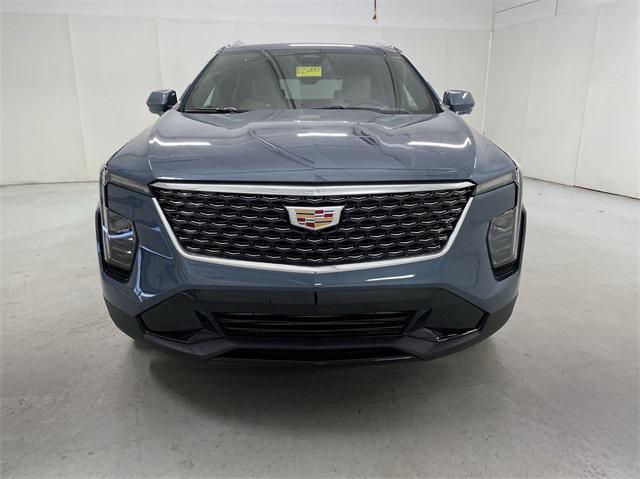 new 2025 Cadillac XT4 car, priced at $50,070