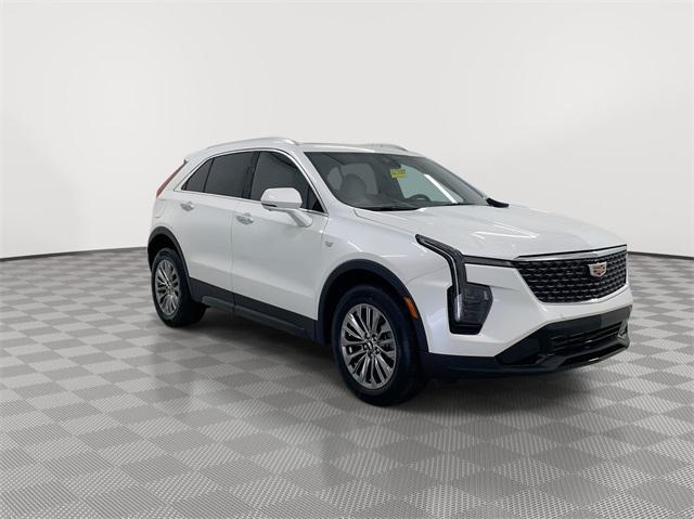 new 2025 Cadillac XT4 car, priced at $50,335