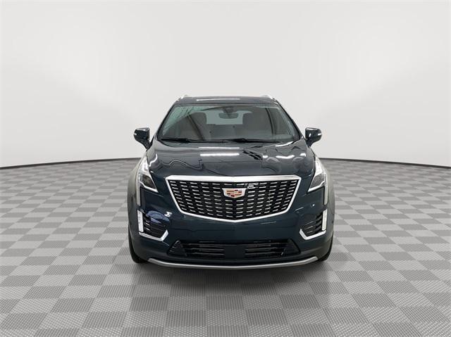 new 2025 Cadillac XT5 car, priced at $62,030