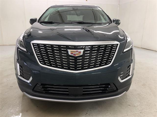 new 2025 Cadillac XT5 car, priced at $62,030