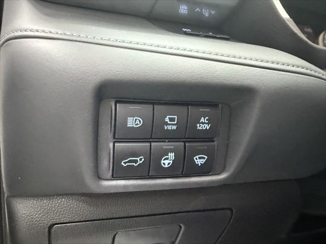 used 2020 Toyota Highlander Hybrid car, priced at $36,900