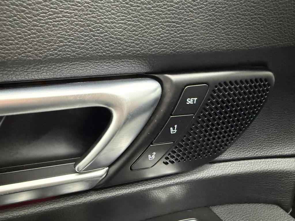 used 2024 Kia Telluride car, priced at $43,900