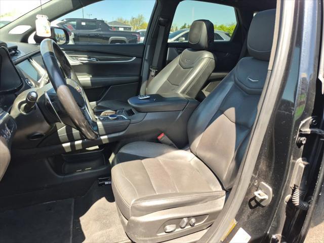 used 2021 Cadillac XT5 car, priced at $28,900