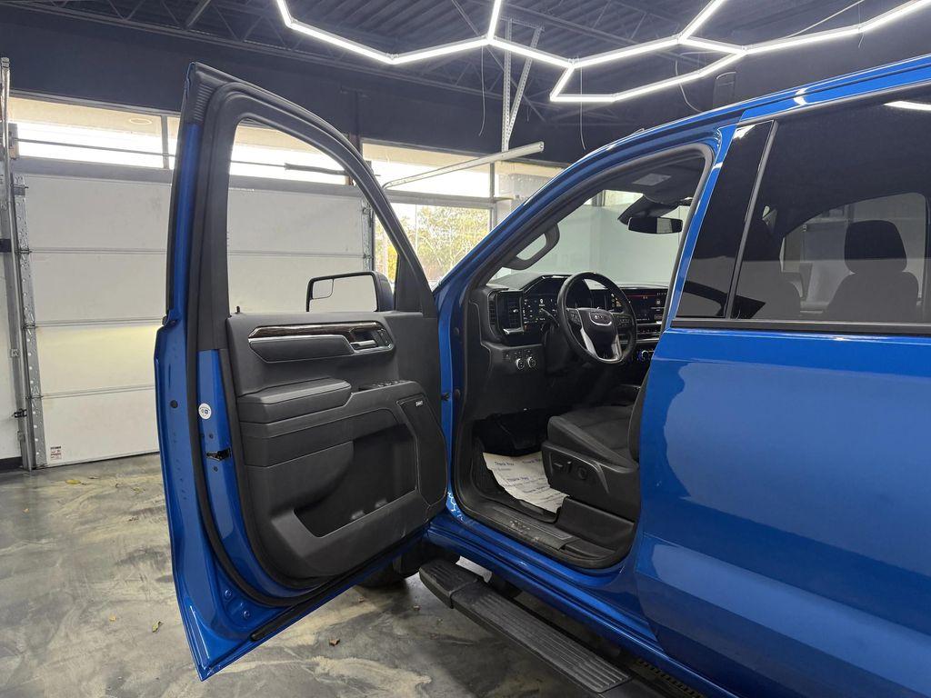 used 2024 GMC Sierra 1500 car, priced at $47,900