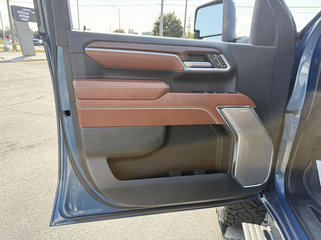 used 2024 GMC Sierra 2500 car, priced at $81,900