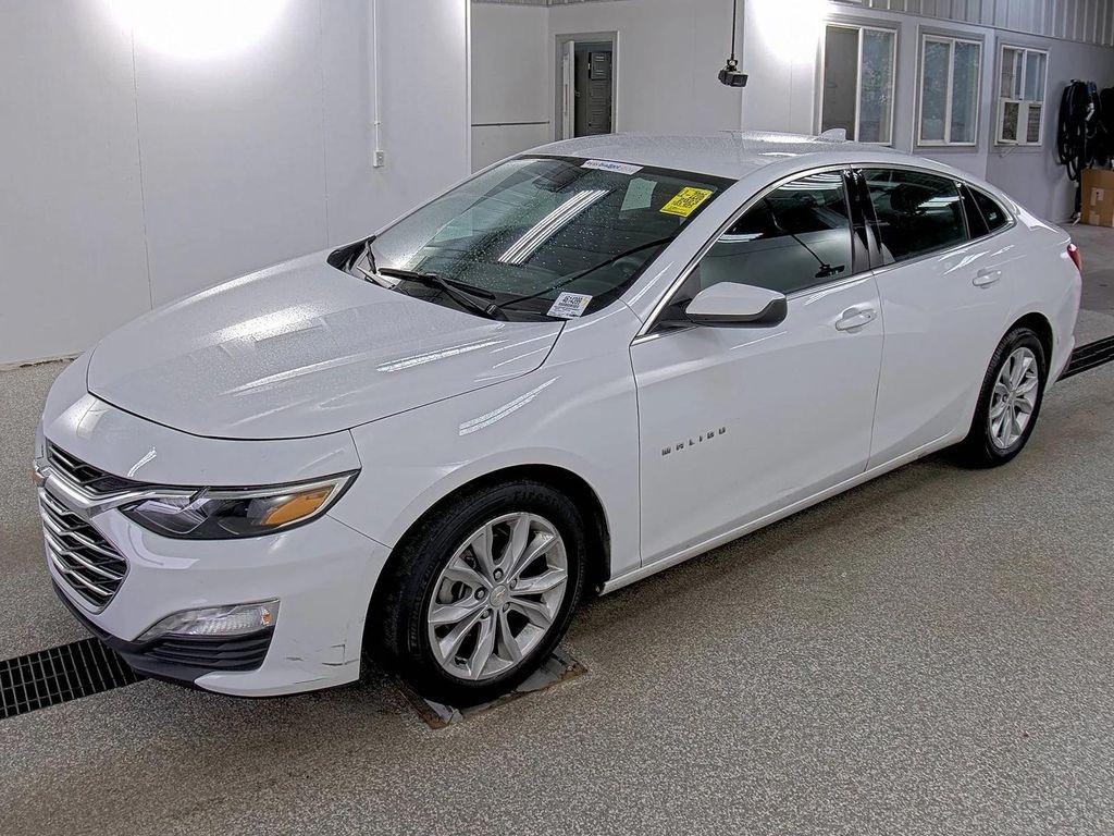 used 2024 Chevrolet Equinox car, priced at $19,900