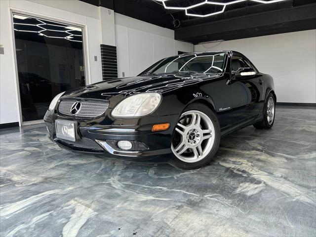 used 2004 Mercedes-Benz SLK-Class car, priced at $9,900