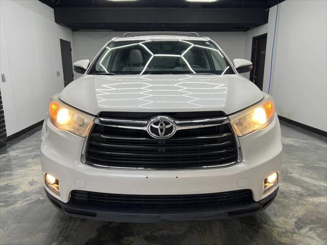 used 2015 Toyota Highlander car, priced at $14,900