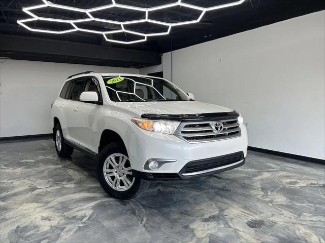 used 2011 Toyota Highlander car, priced at $9,900