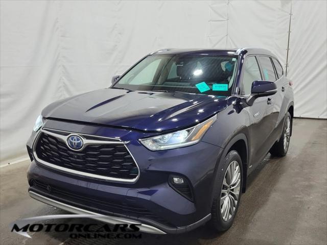 used 2021 Toyota Highlander Hybrid car, priced at $41,900