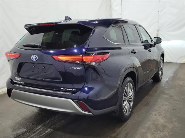 used 2021 Toyota Highlander Hybrid car, priced at $41,900