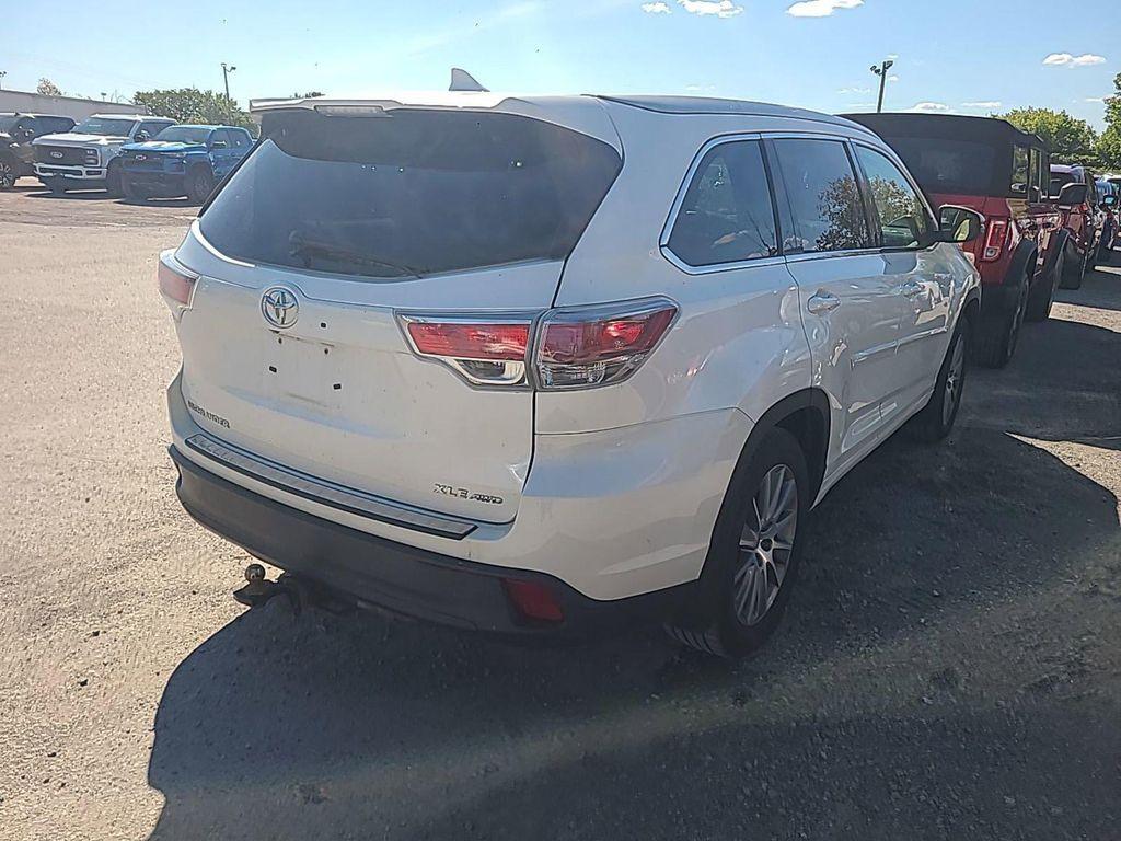 used 2015 Toyota Highlander car, priced at $17,995