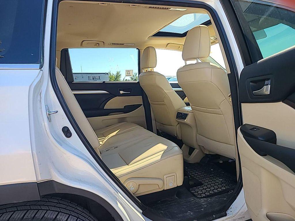 used 2015 Toyota Highlander car, priced at $17,995