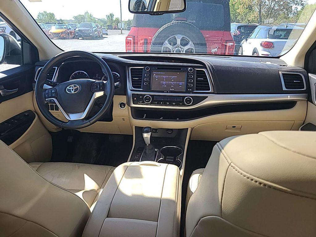 used 2015 Toyota Highlander car, priced at $17,995