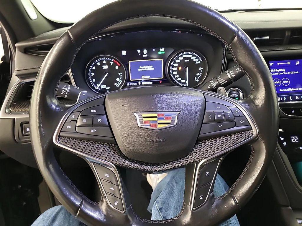 used 2020 Cadillac XT5 car, priced at $18,900