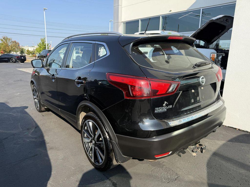 used 2018 Nissan Rogue Sport car
