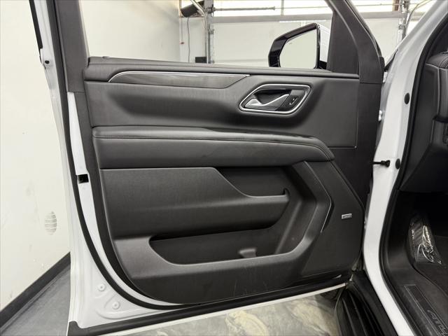 used 2022 GMC Yukon XL car, priced at $53,900