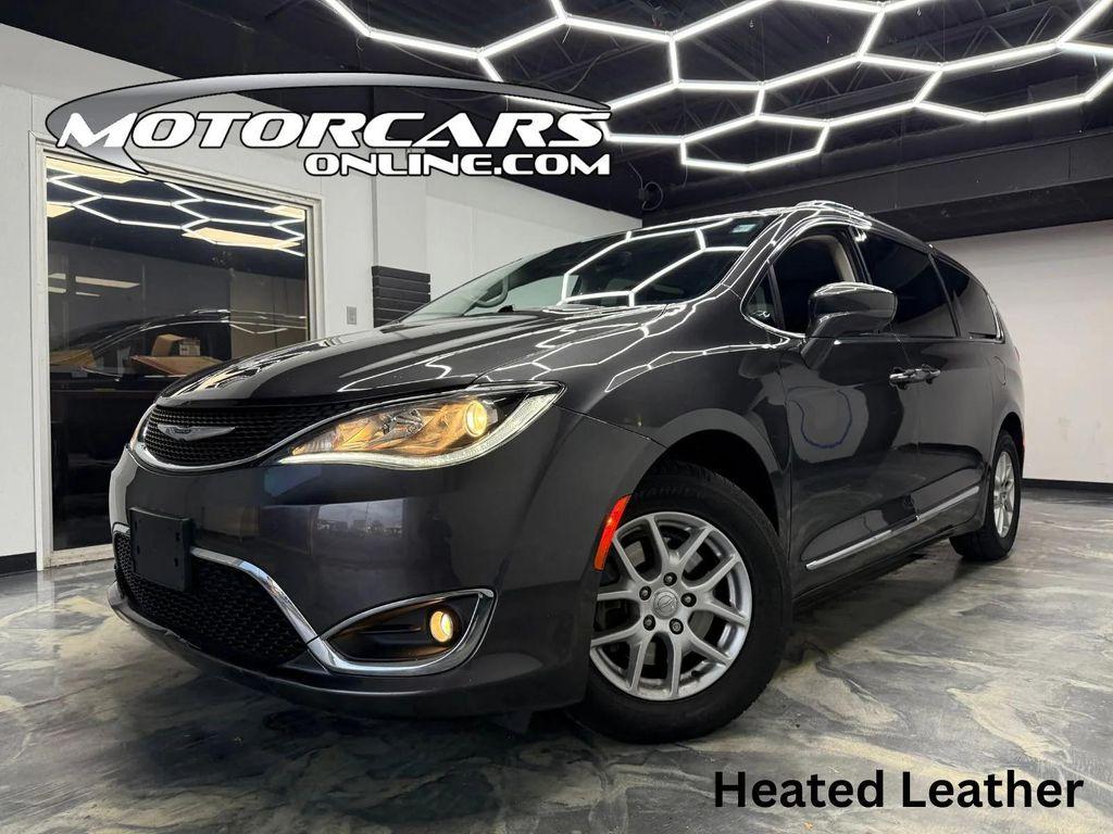 used 2020 Chrysler Pacifica car, priced at $15,900