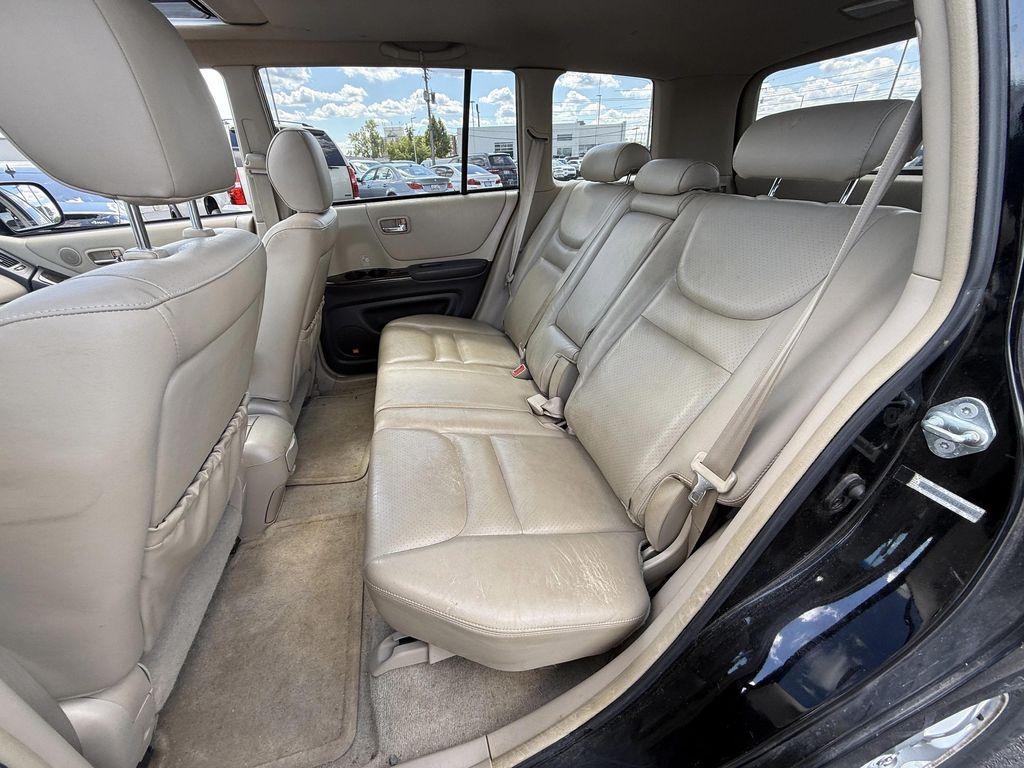 used 2003 Toyota Highlander car, priced at $4,700