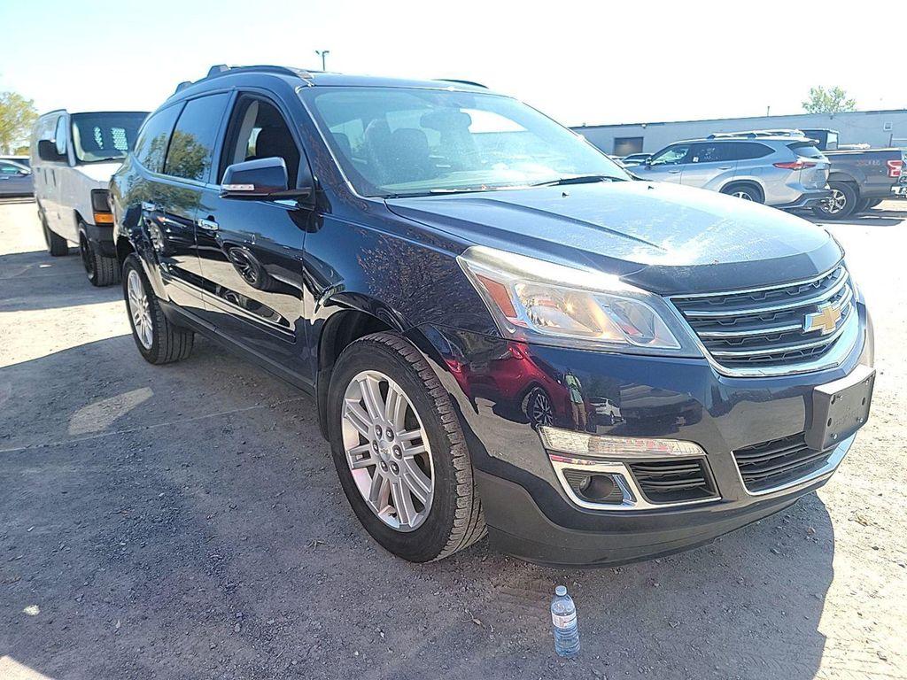 used 2015 Chevrolet Traverse car, priced at $8,900