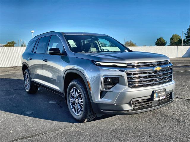 new 2026 Chevrolet Traverse car, priced at $42,380