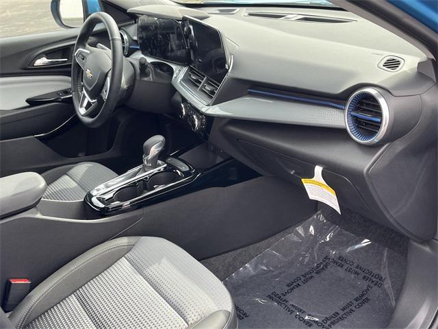used 2025 Chevrolet Trax car, priced at $22,911