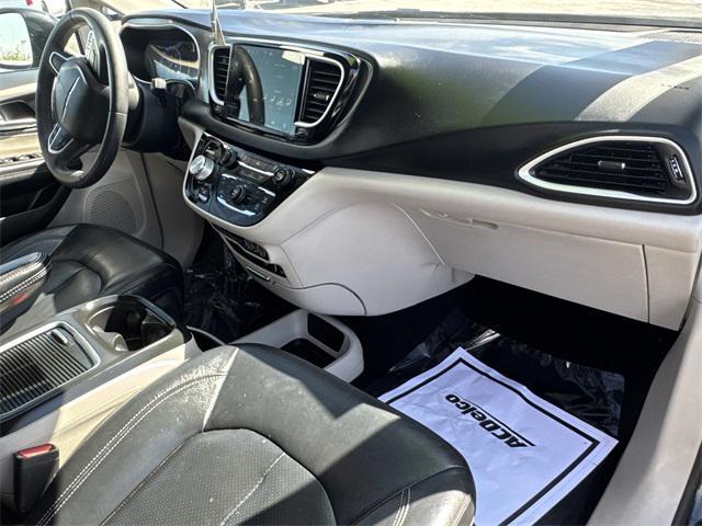used 2022 Chrysler Pacifica car, priced at $22,911