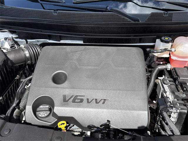 used 2023 Chevrolet Traverse car, priced at $30,711