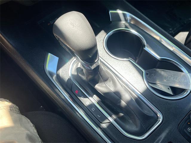used 2023 Chevrolet Traverse car, priced at $31,511