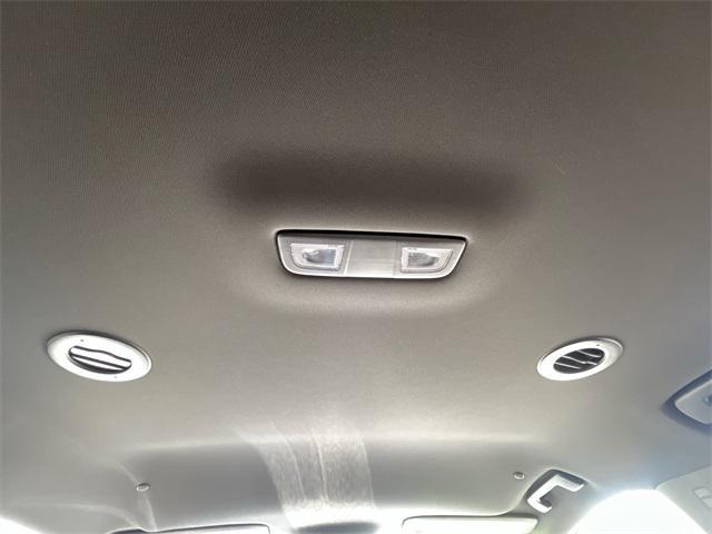 used 2023 Chevrolet Traverse car, priced at $31,511