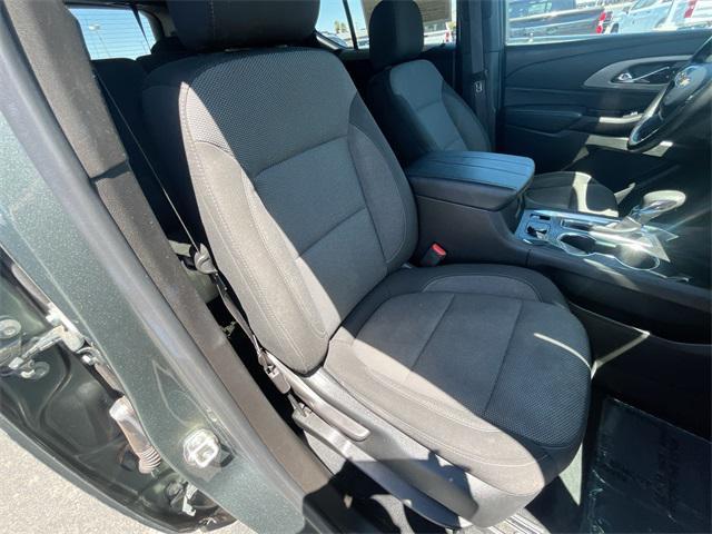 used 2023 Chevrolet Traverse car, priced at $31,511