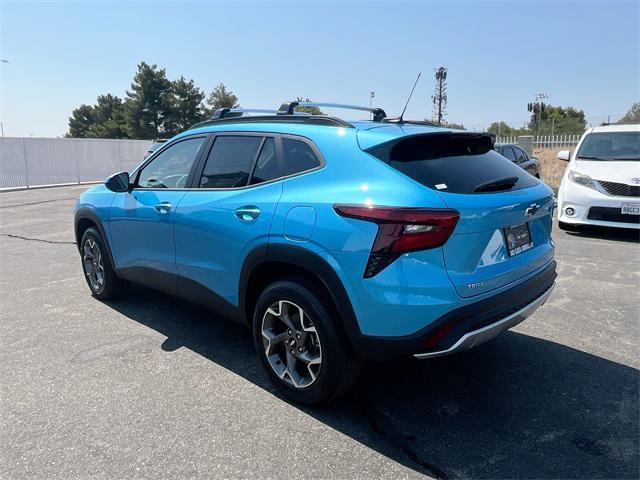 new 2025 Chevrolet Trax car, priced at $24,251