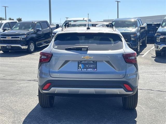 new 2025 Chevrolet Trax car, priced at $24,426