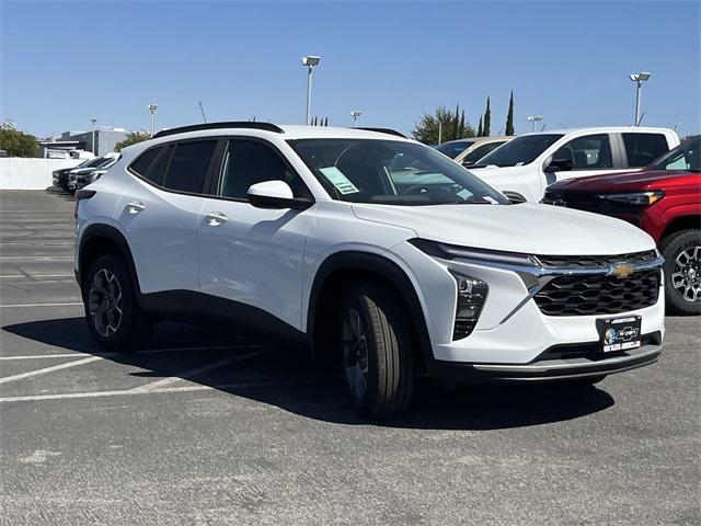 new 2025 Chevrolet Trax car, priced at $24,255